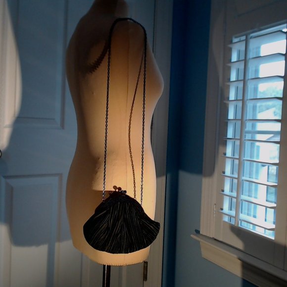 Franchi Pleated Satin rhinestone clasp chain strap evening bag - Picture 12 of 13